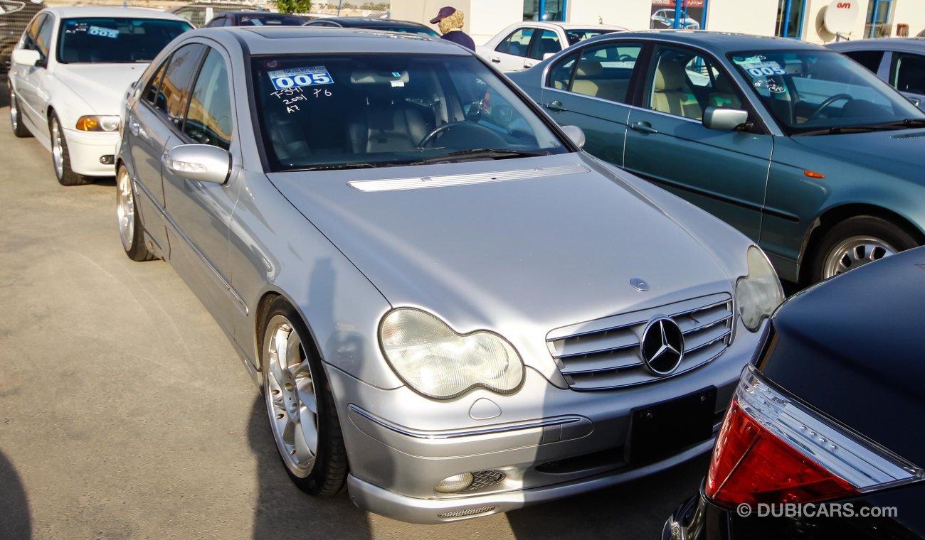 مرسيدس بنز C 320