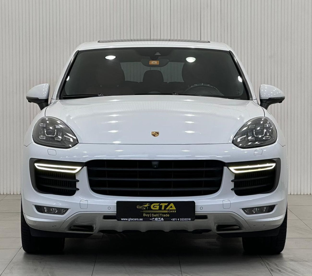 Porsche Cayenne 2016 Porsche Cayenne GTS, Full Service History, Carbon Fiber Package, Excellent Condition, GCC