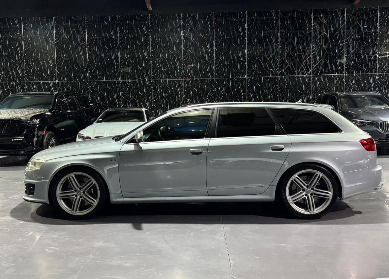 Audi RS6 RS6 Japanese | 5.0L V10 | 6 Speed
