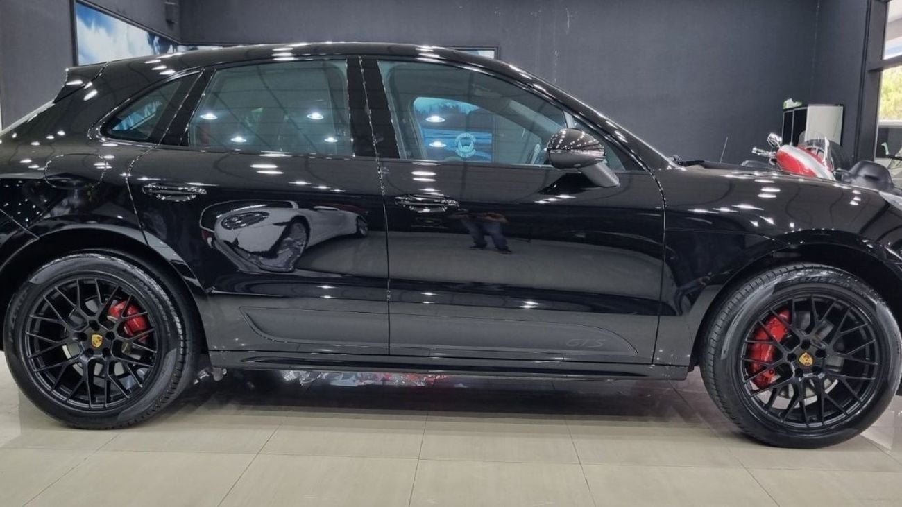 Porsche Macan PORSCHE MACAN GTS 2018 GCC ONLY 31K KM STILL UNDER PORSCHE WARRANTY