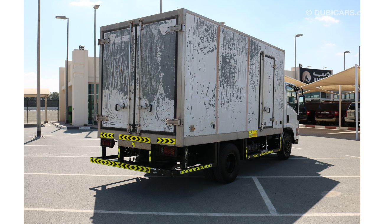 Isuzu NPR CHILLER WITH  INSULATED BOX