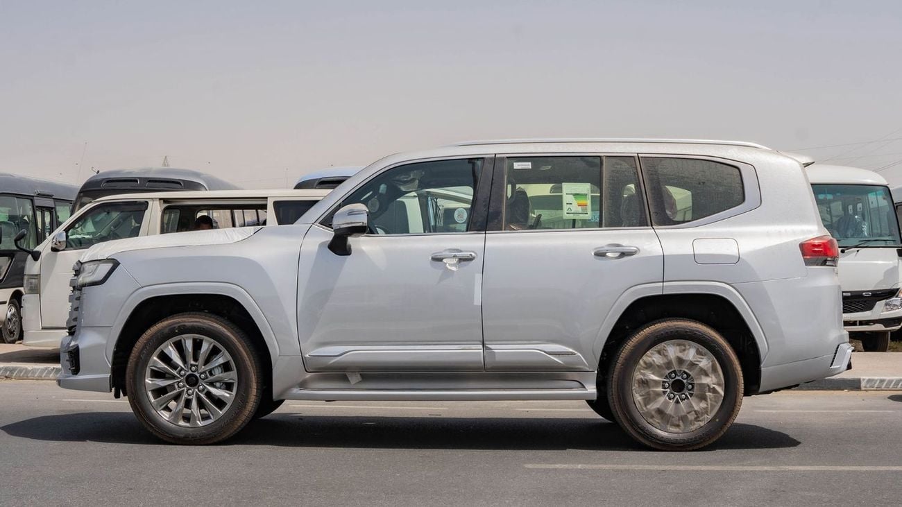 تويوتا لاند كروزر 2026 Toyota Land Cruiser VXR 3.5L Twin Turbo AT Petrol (Silver)
