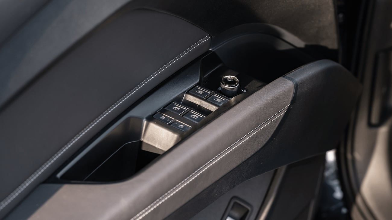 Audi Q4 2025 | AUDI E-TRON Q4 TOP VERSION [ EXPORT ONLY ]