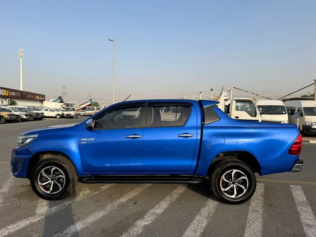 Toyota Hilux TRD V6 4.0L - GCC Specs - Full Option-In Excellent Condition