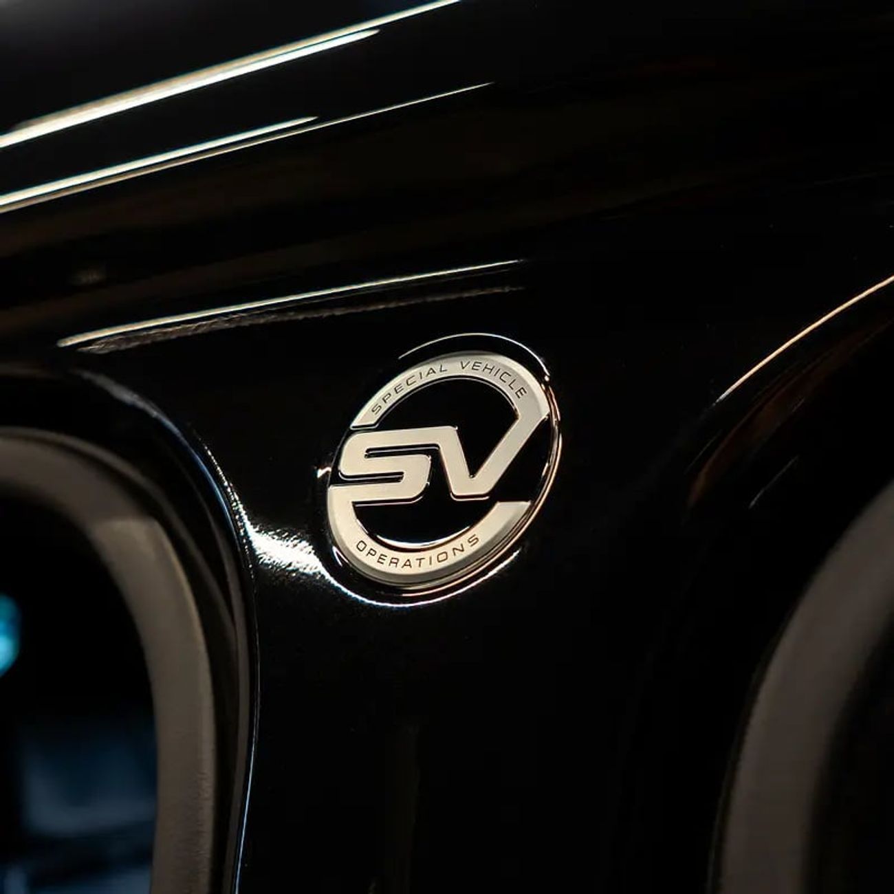 لاند روفر رينج روفر سبورت SVR 5.0L (550 HP) AED 4,407 pm • 0% Downpayment • Range Rover Sport SVR Carbon Edition • 1 Year Warr