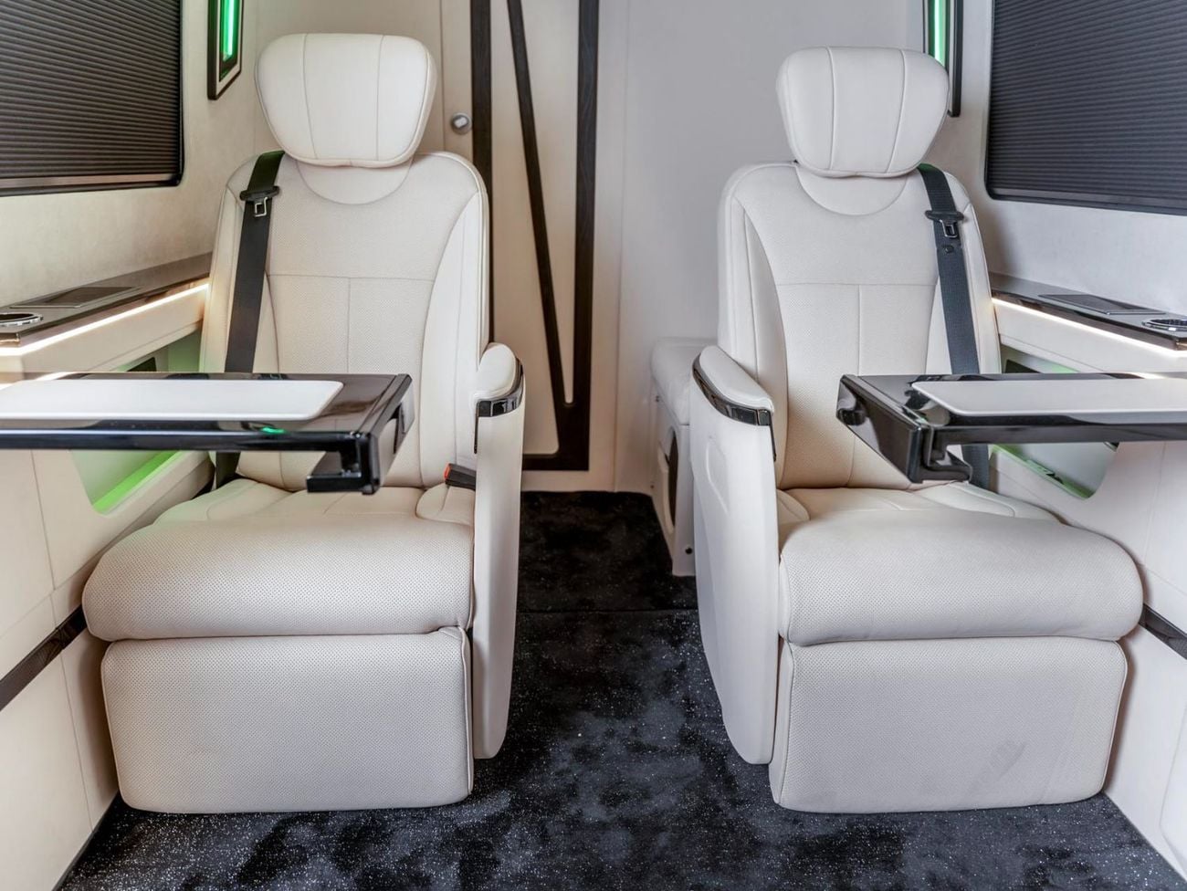 مرسيدس بنز سبرينتر Barugzai VIP Sprinter | Premium interior | Washroom | Smart TVs