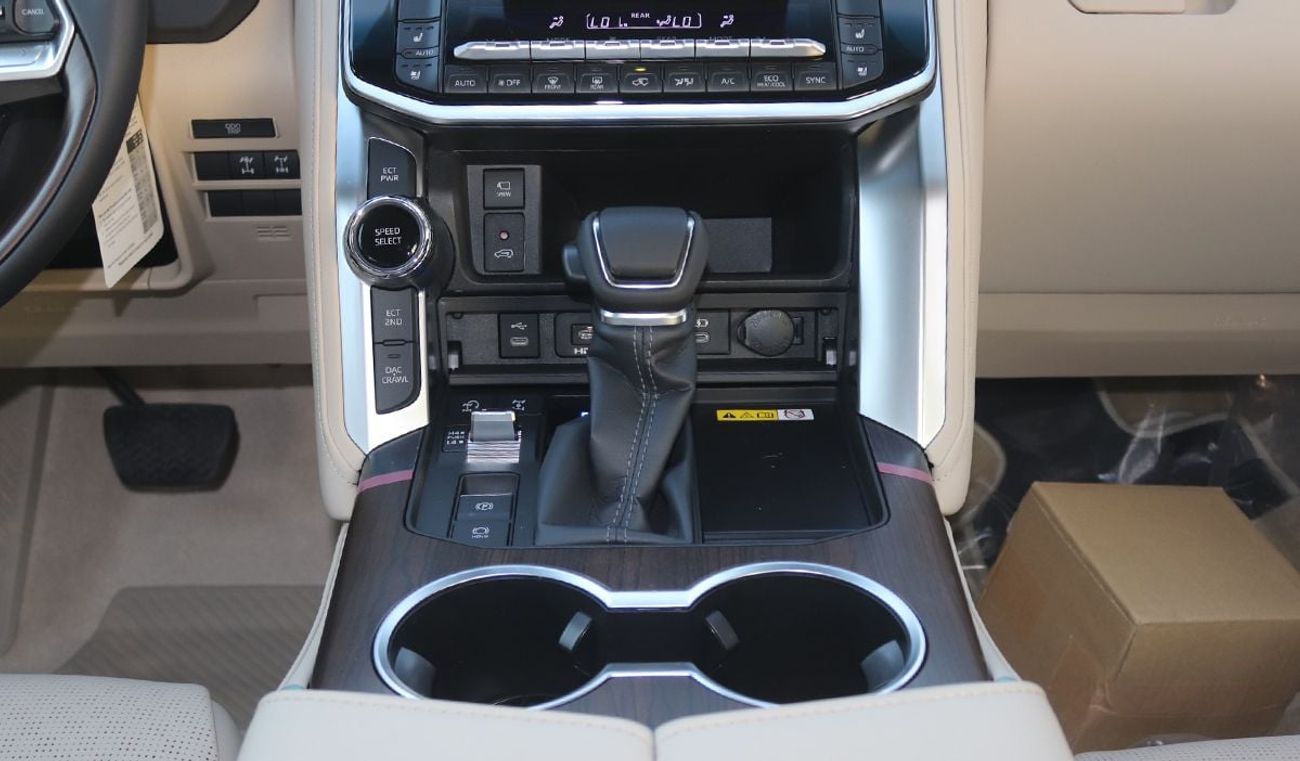 تويوتا لاند كروزر 2026 Model Toyota Land Cruiser (LC300) VX, 4.0L Petrol 4WD 6A/T