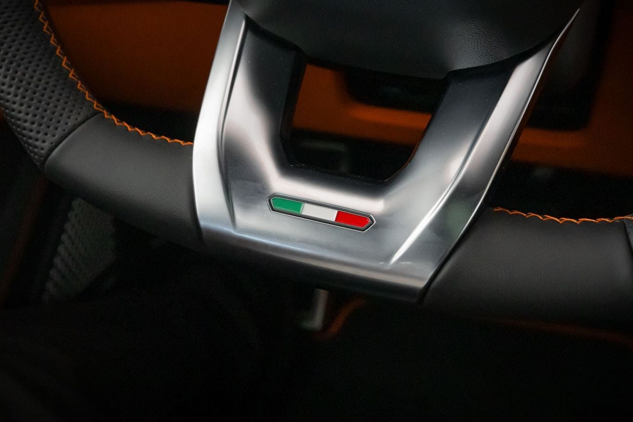 Lamborghini Urus SE Slightly Used | WARRANTY & SERVICE CONTRACT | FULL CARBON FIBER | 2025