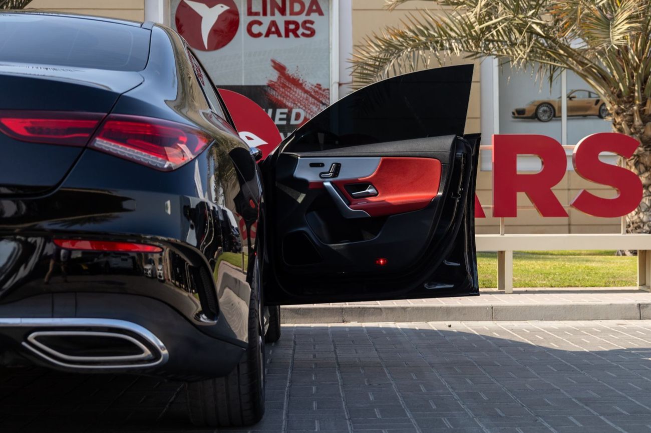 Mercedes-Benz CLA 250 Std 2.0L (221 HP)