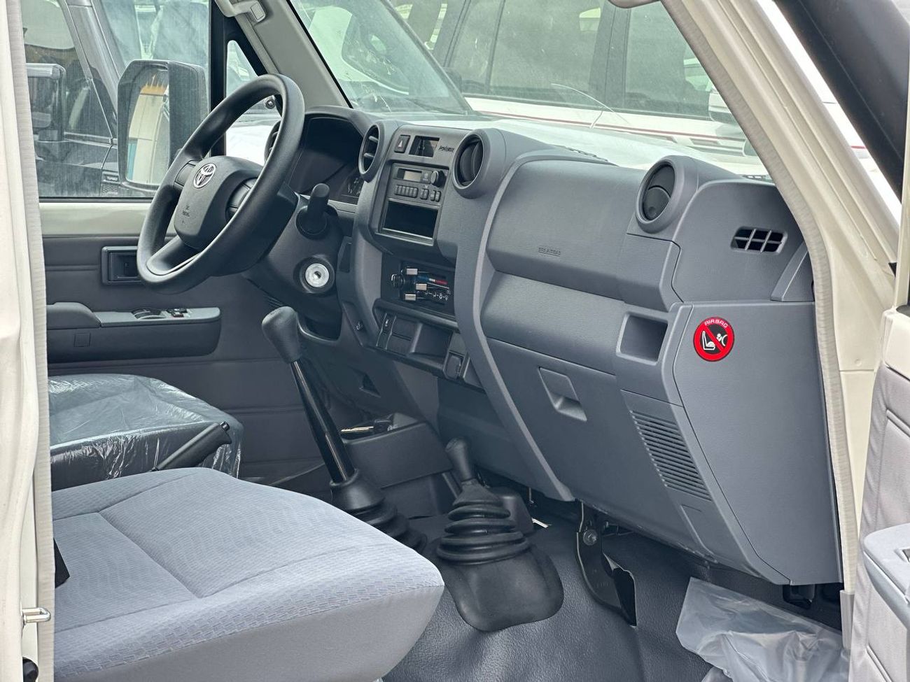 Toyota Land Cruiser LC78 4.2L DSL M/T // STD Option With Power Windows , Center Lock // Special Offer // By Formula Auto