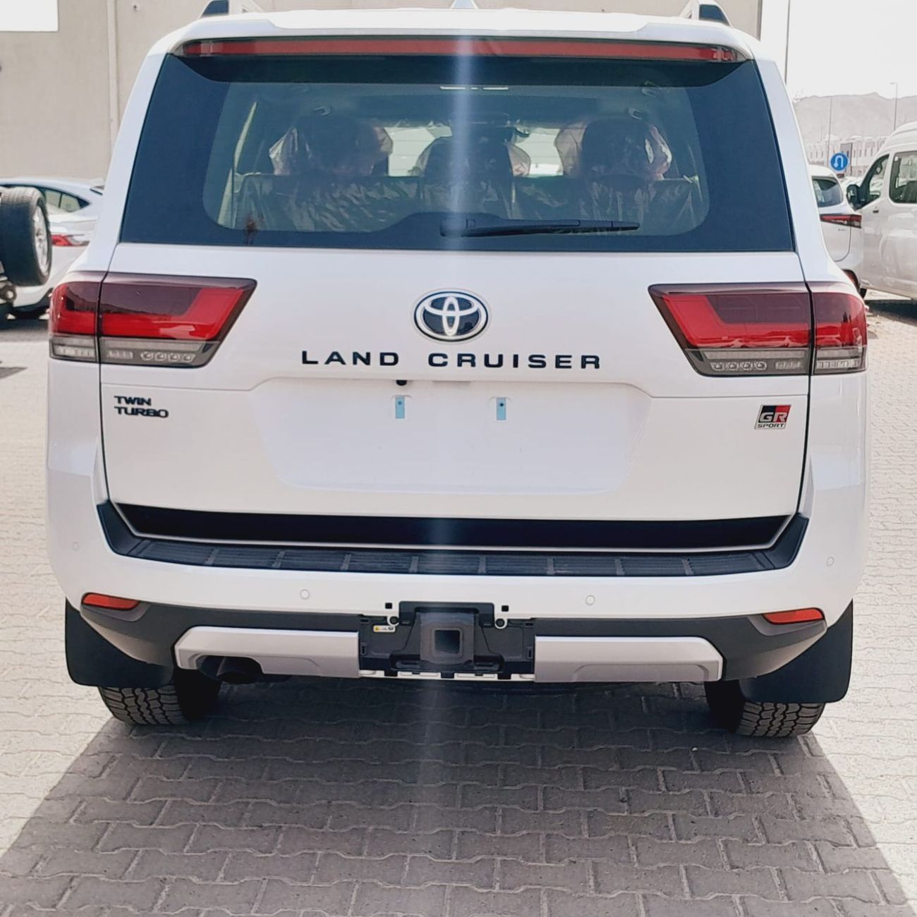 Toyota Land Cruiser Toyota LC300 GR-Sport 3.5TT, Four Wheel Drive, 7-seater 2025MY