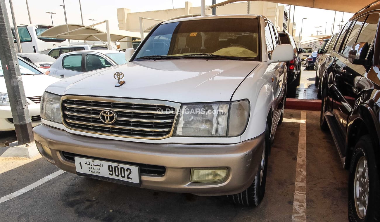 Toyota Land Cruiser GXR V6