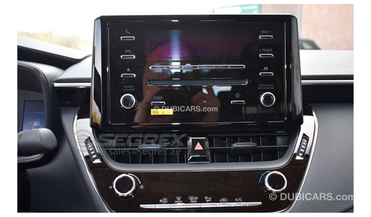 تويوتا كورولا محرك 1.6 الشكل الجديد للتسجيل و التصدير- السيارة في اوربا