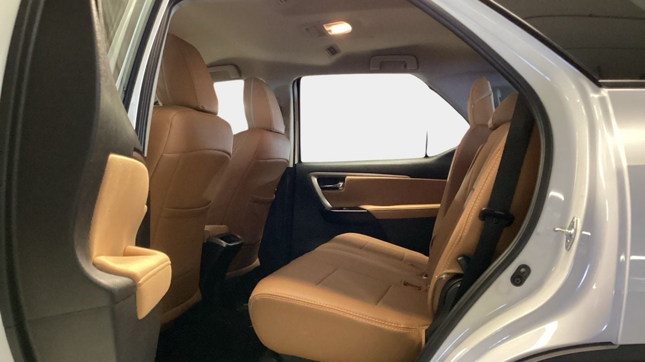 Toyota Fortuner 4.0 4WD AUTO 7STR GXR RA/RB | Guaranteed Warranty | 0 Down Payment
