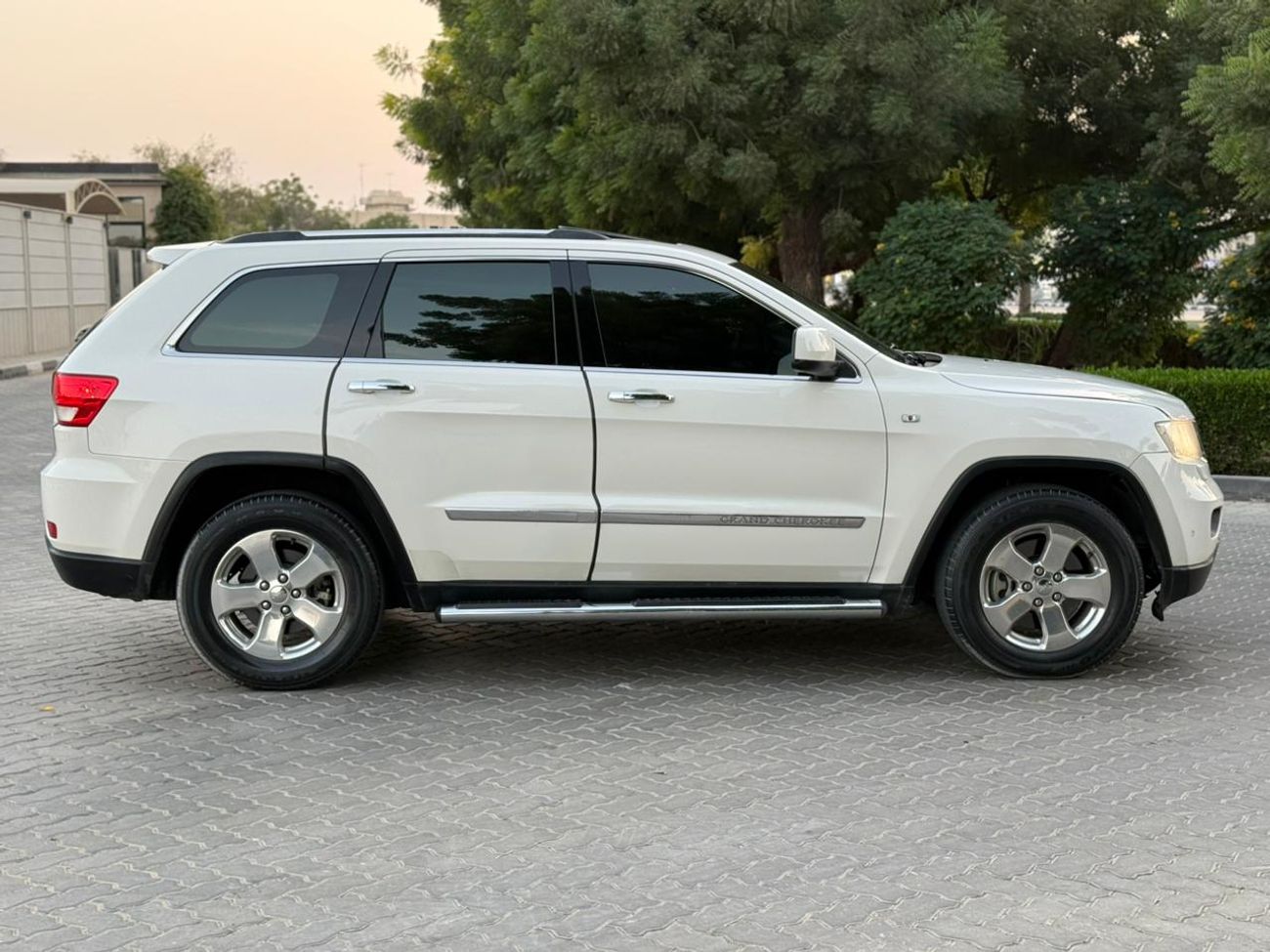 جيب جراند شيروكي Limited 3.6L