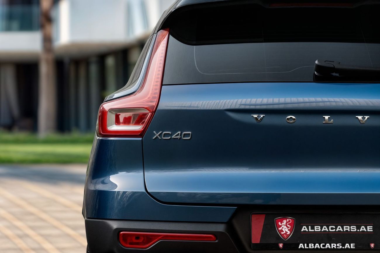 فولفو XC 40 T4 R-DESIGN | 1,860 P.M  | 0% Downpayment | VOLVO SERVICED!