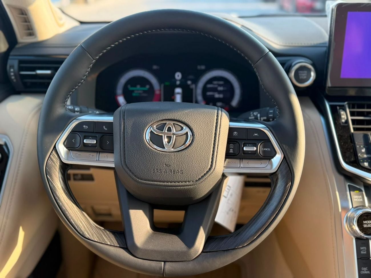 تويوتا لاند كروزر Land Cruiser VXR 3.5L Twin Turbo A/T Petrol 4X4 .7 Seats . 5 Doors 2026 Model