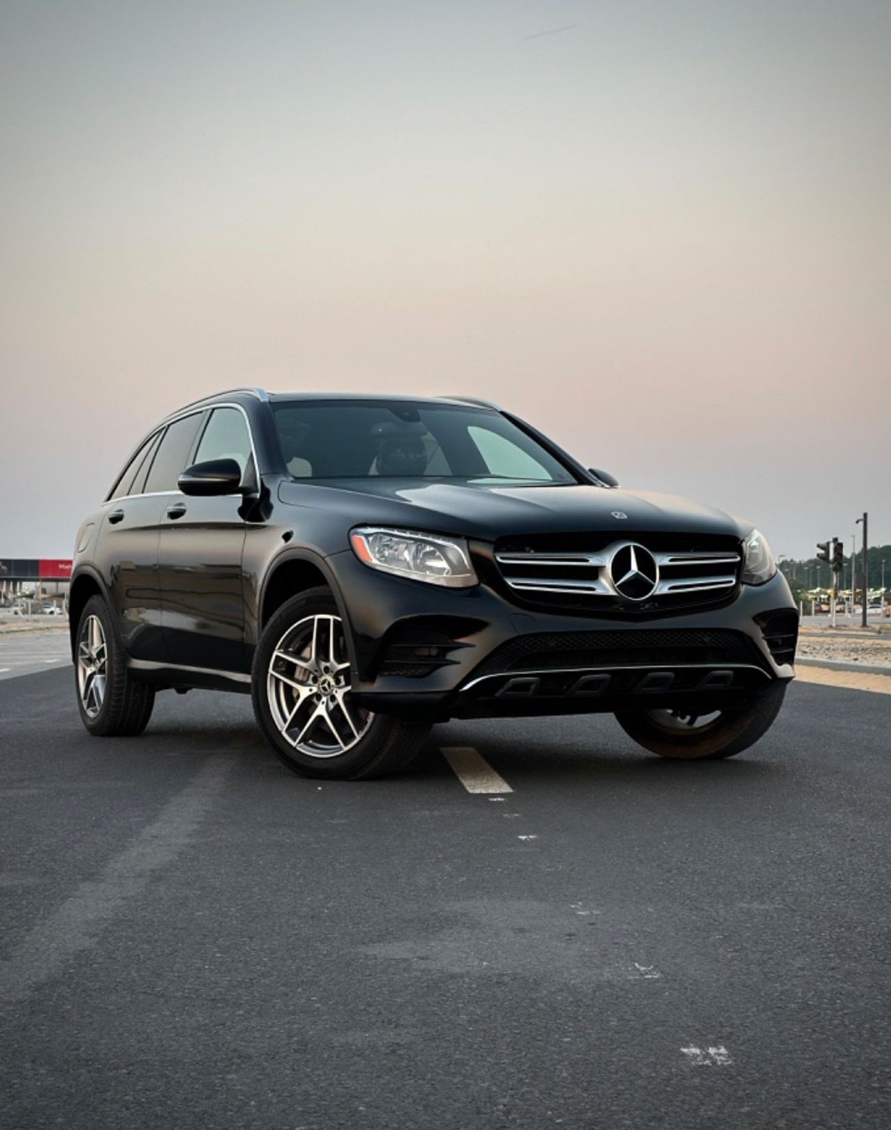 مرسيدس بنز GLC 300 Premium 2.0L