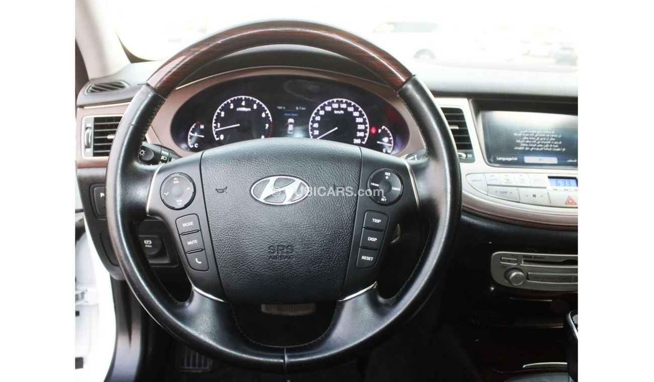 هيونداي جينيسس هيونداي جينيسيس 2014 خليجي بحالة ممتازة