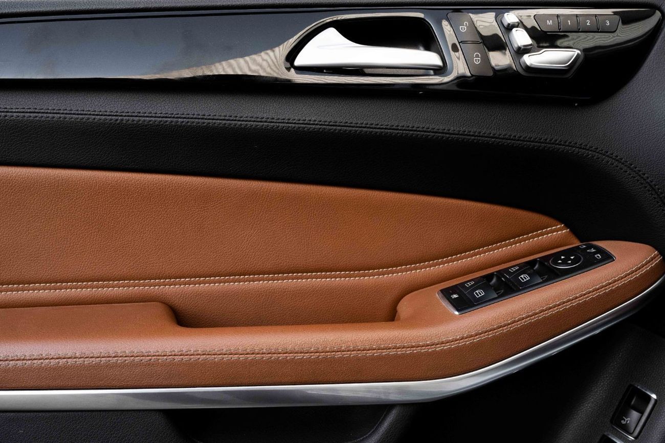 مرسيدس بنز GLS 500 GLS 500 | 2,742 P.M | 0% Downpayment | Pristine Condition!