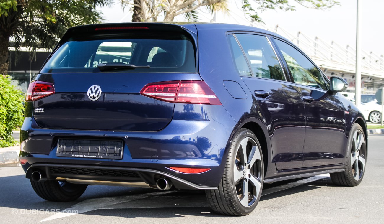 Volkswagen Golf GTI