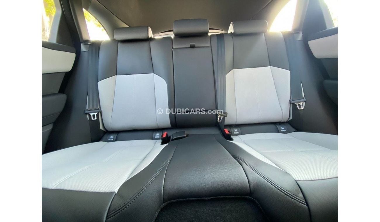 Land Rover Range Rover Velar **2024**GCC SPEC UNDER WARRANTY AND SERVICE CONTRACT