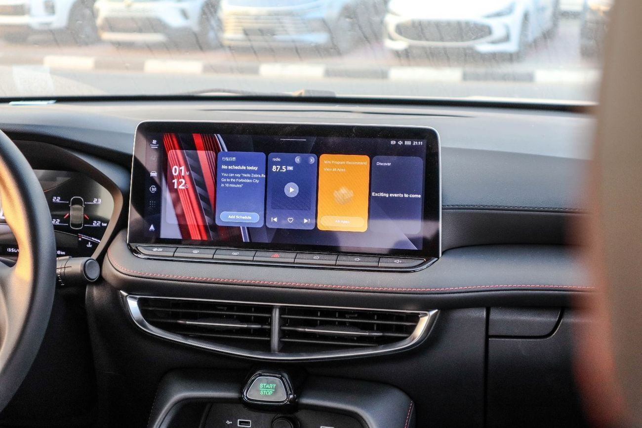 MG 5 LUX MG 5 – 1.5L 180 DVVT – Full Option – 2025 Model