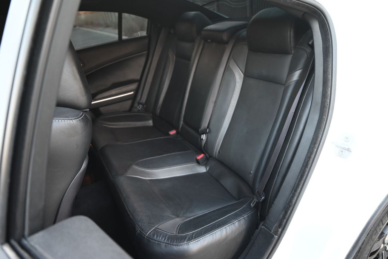 Dodge Charger 3.6L SXT Plus 0% DP - ENGINE || GEAR || CHASSIS GUARANTEE - DODGE CHARGER SXT - 2019 - 3.6TC V6 RWD 