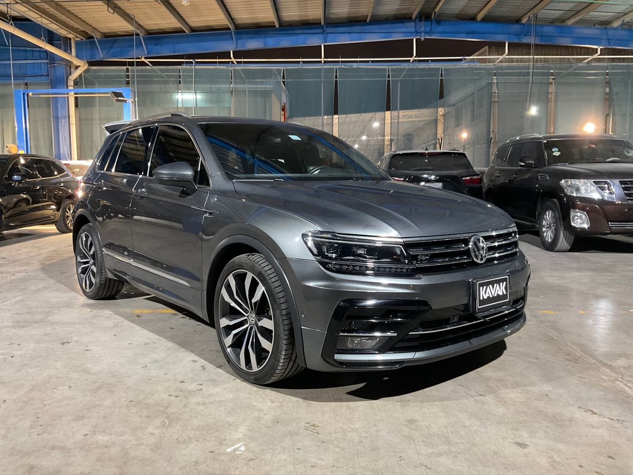 Volkswagen Tiguan R-Line | Guaranteed Warranty | 0 Down Payment