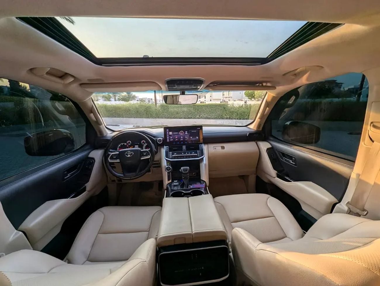 Toyota Land Cruiser GXR DIESEL GCC Specs Full option Twin Turbo