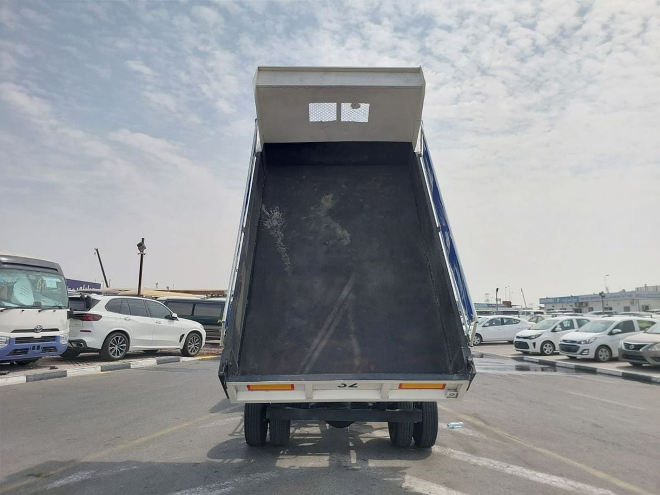 ميتسوبيشي فايتر (RAMADAN OFFER) MITSUBISHI FIGHTER TRUCK RHD 1989 MODEL 6.5 L DIESEL MANUAL(PM30989)