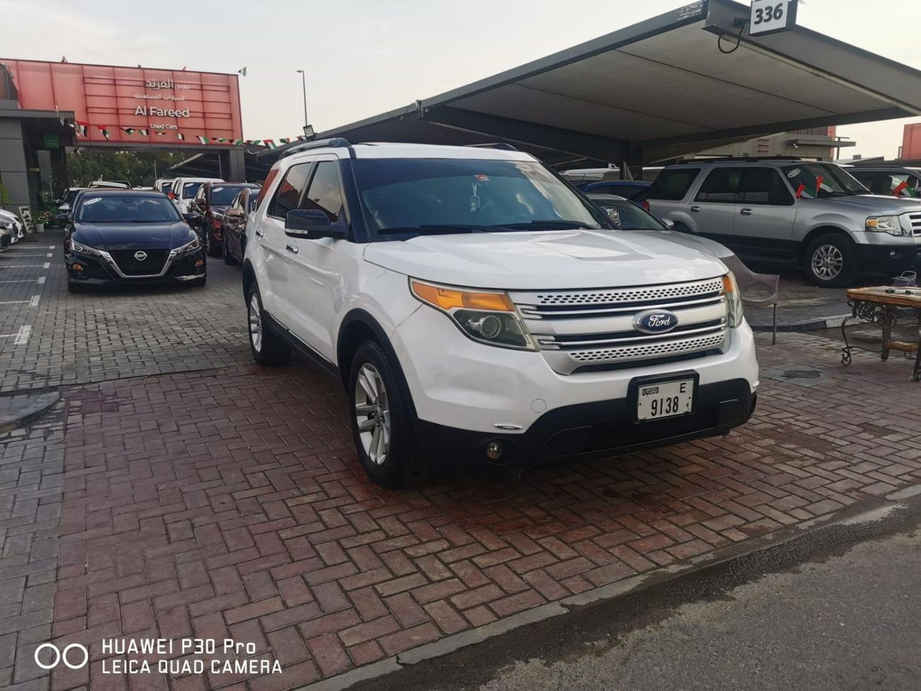 Ford Explorer Std 3.5L 4WD full option, panoramic