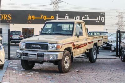 تويوتا لاند كروزر بيك آب Std 4.0L Single Cab Utility 4WD