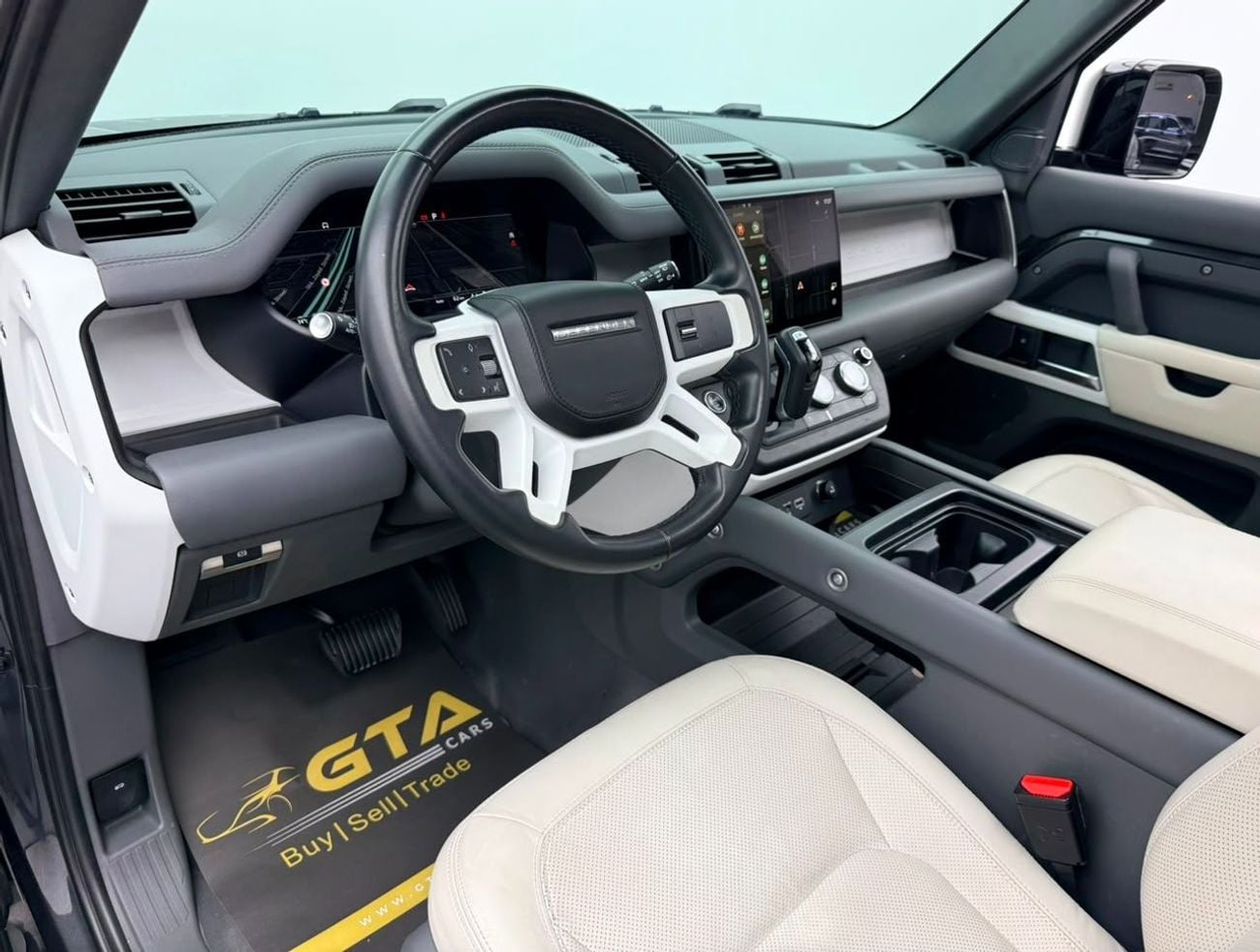 Land Rover Defender 2023 Land Rover Defender 110 HSE P400, 2028 LR Warranty, Full LR Service History, Fully Loaded, GCC