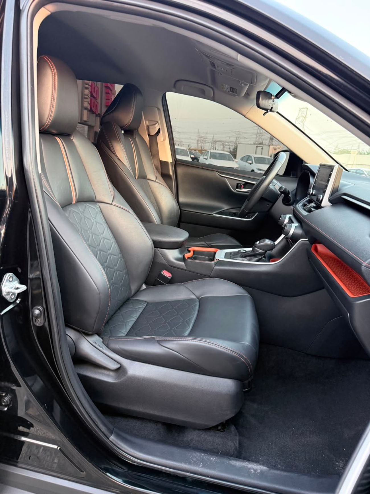 Toyota RAV4 ADVENTURE full option