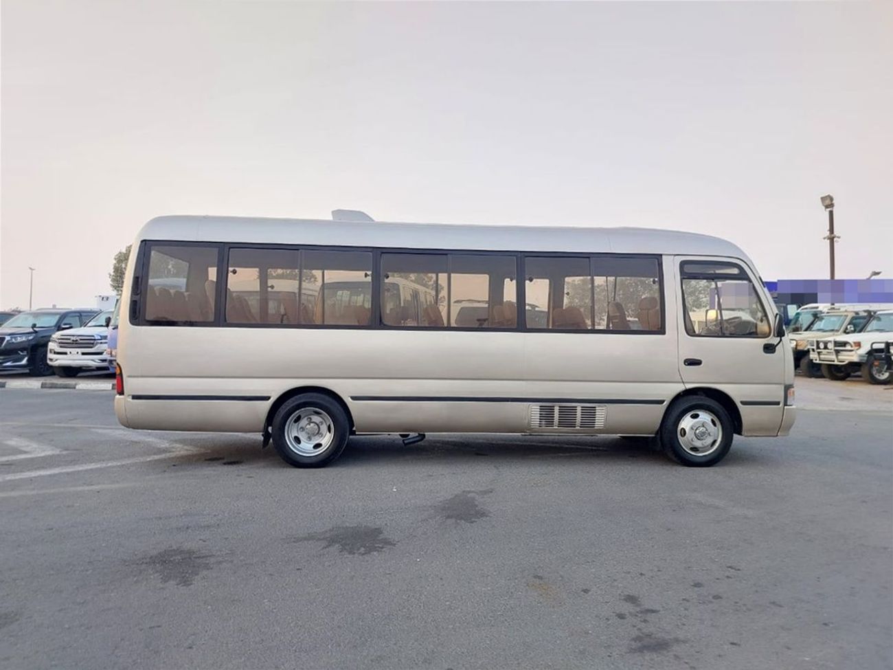 Toyota Coaster TOYOTA COASTER BUS RHD 1996 MODEL 4.1 L DIESEL AUTOMATIC(PM04049)