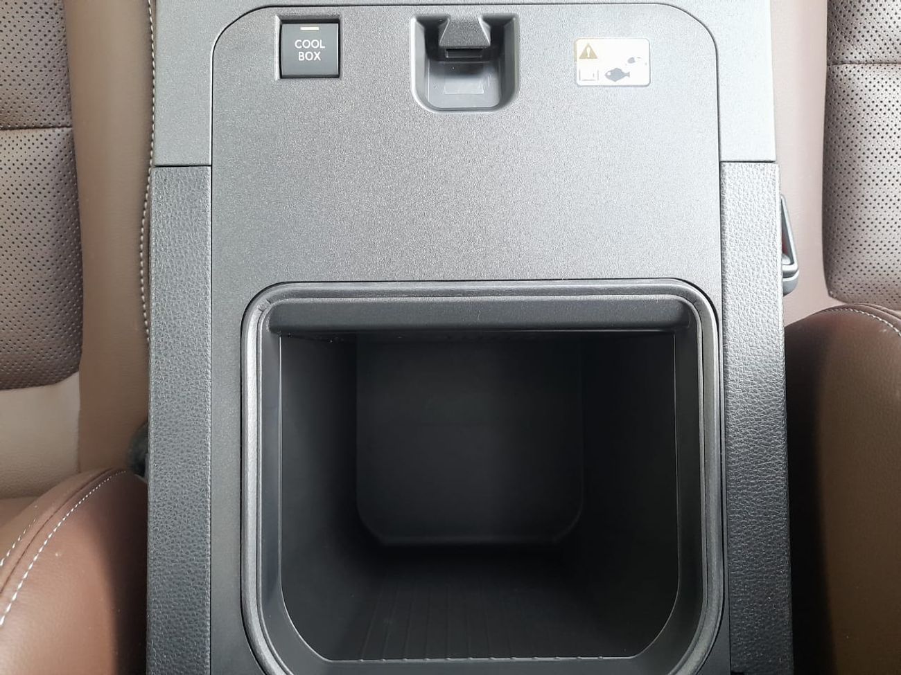 Toyota Prado Right-Hand drive Adventure plus diesel Auto two tone colour with 7 seater and coolbox