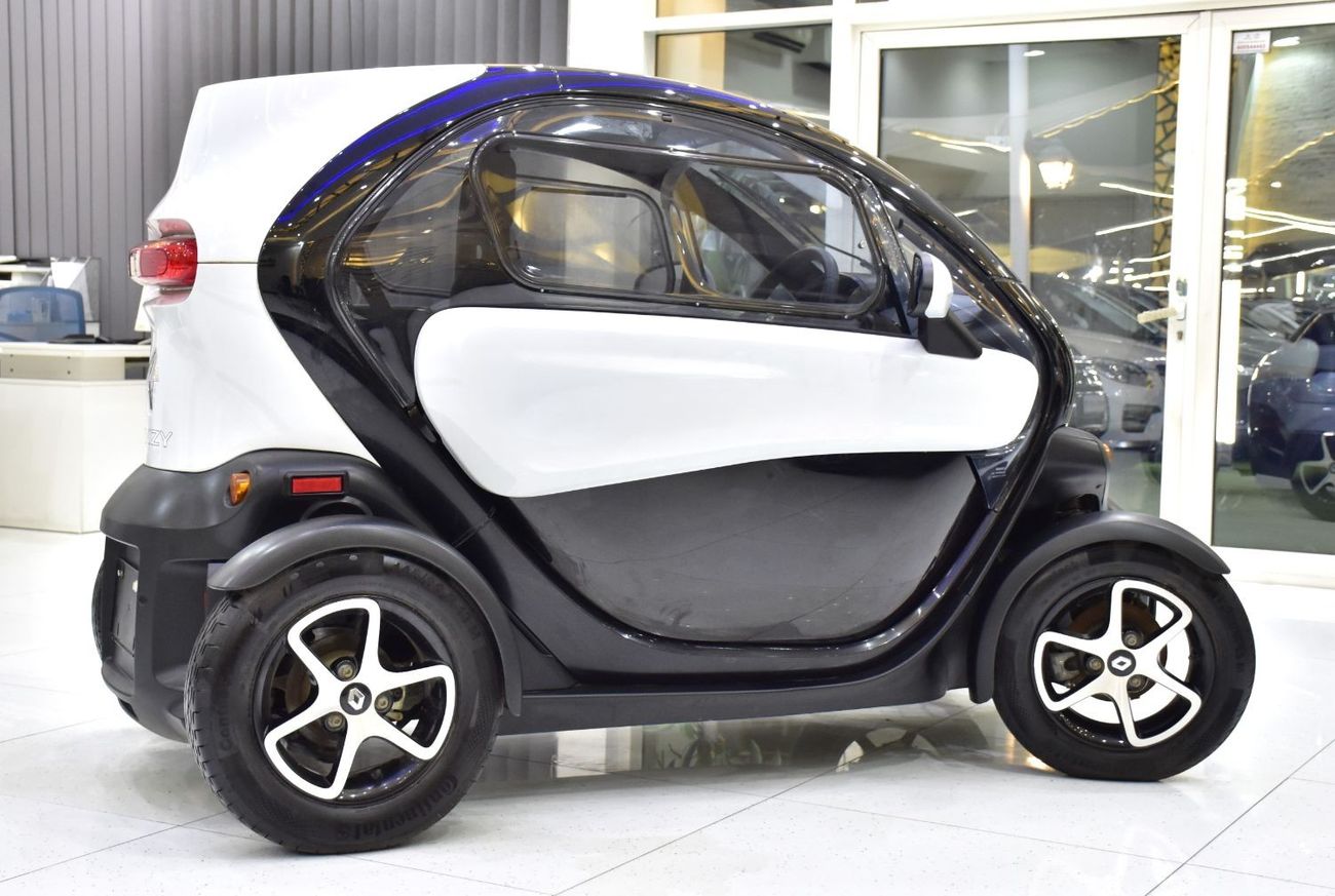 Renault Twizy EXCELLENT DEAL for our Renault Twizy ( 2019 Model ) in White / Black Color Korean Specs