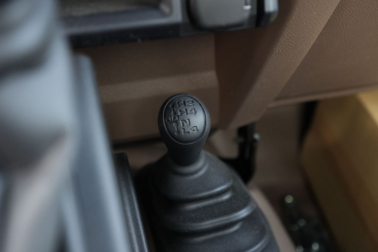 تويوتا لاند كروزر بيك أب 70 TOYOTA LC79 PICK-UP Single Cabin 2.8L 4-cylinder A/T MY26 Basic With Diff-lock