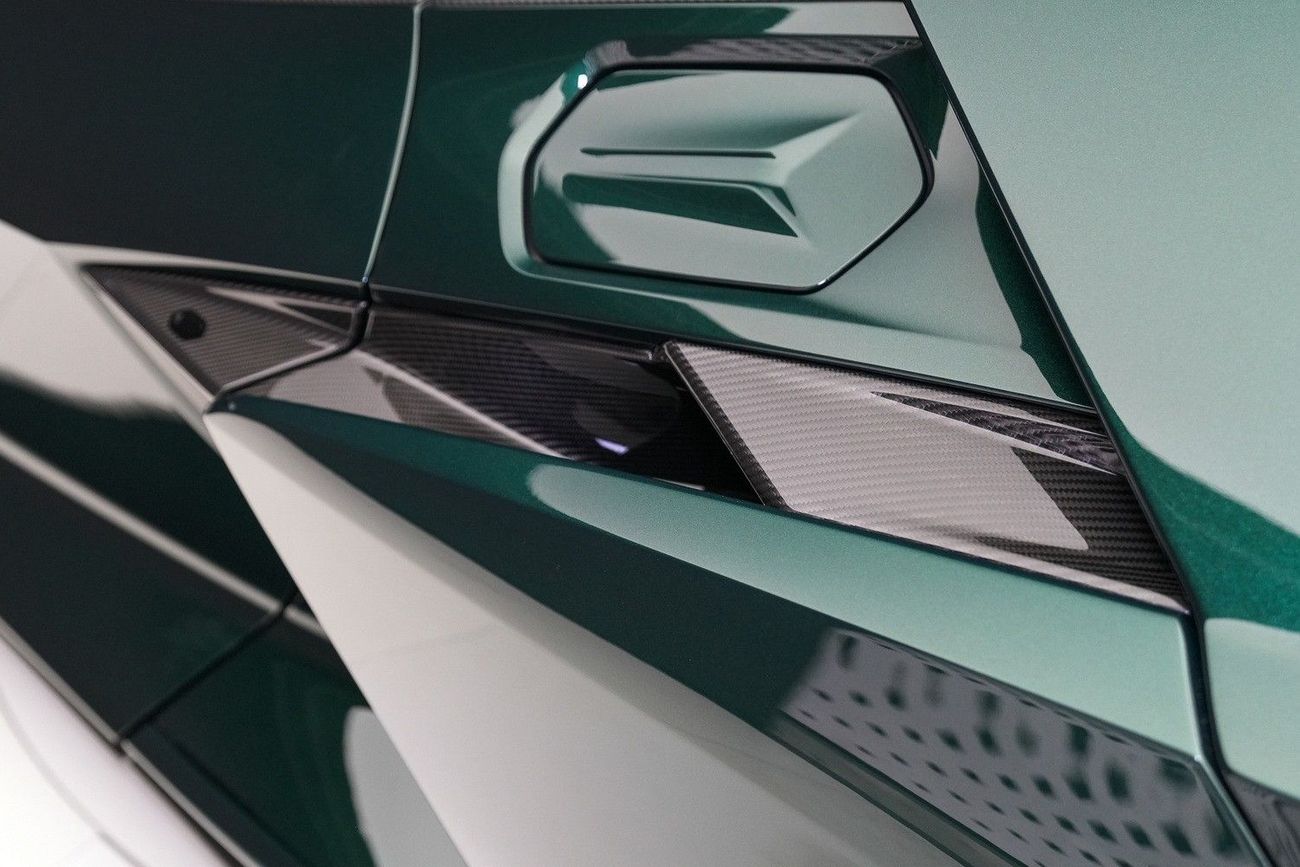 لامبورغيني ريفويلتو STANDARD