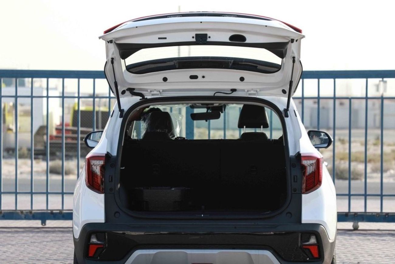 Kia Seltos 2024 KIA SELTOS 1.5 DELUXE - White inside Black | Export Only