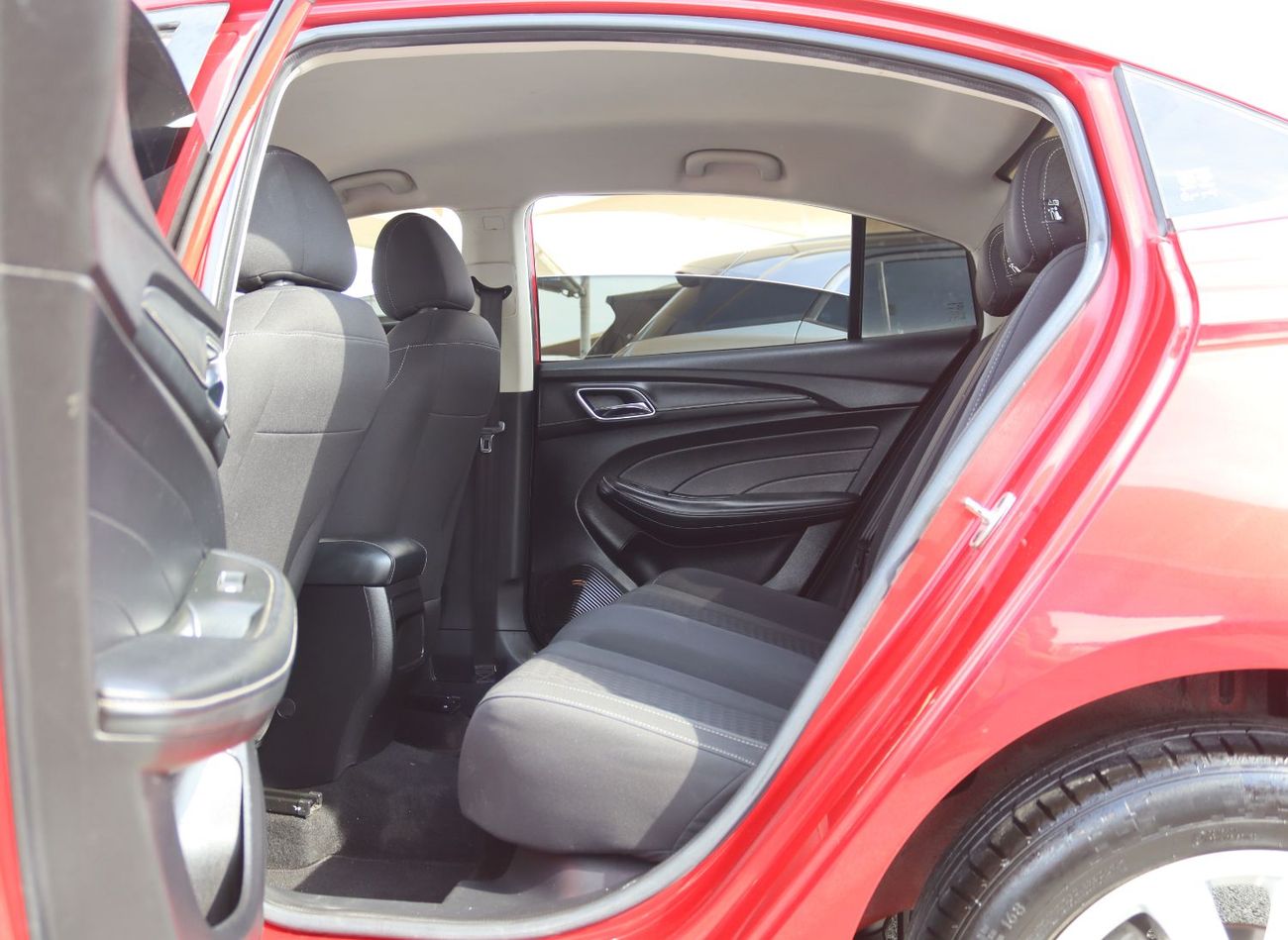 أم جي 5 إم جى 5موديل 2020- خليجى - بدون حوادث- محرك 1.5L - بحاله ممتازه