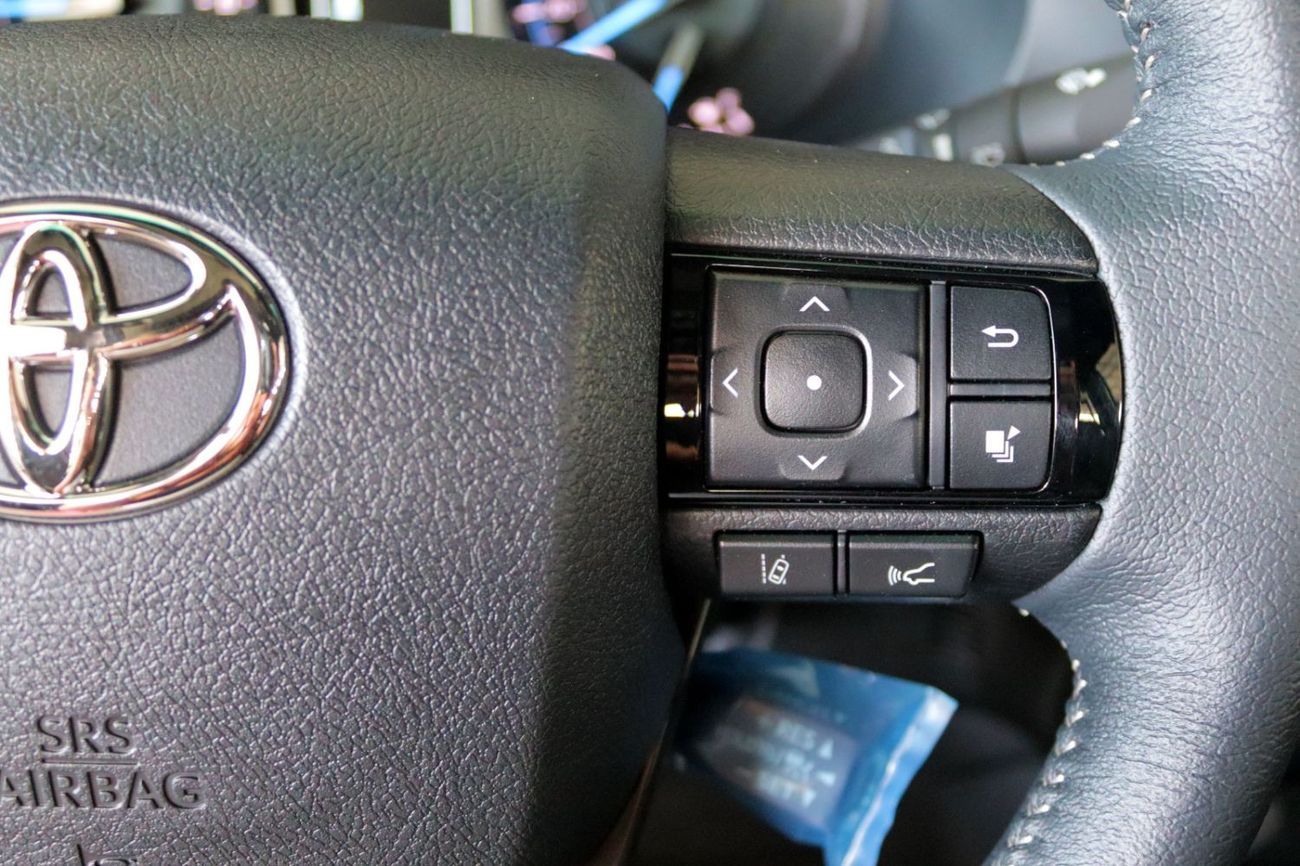 تويوتا هيلوكس HILUX ADVENTURE 2.8 DIESEL MHEV HYBRID **EXPORT ONLY**التصدير فقط خارج الخليج**