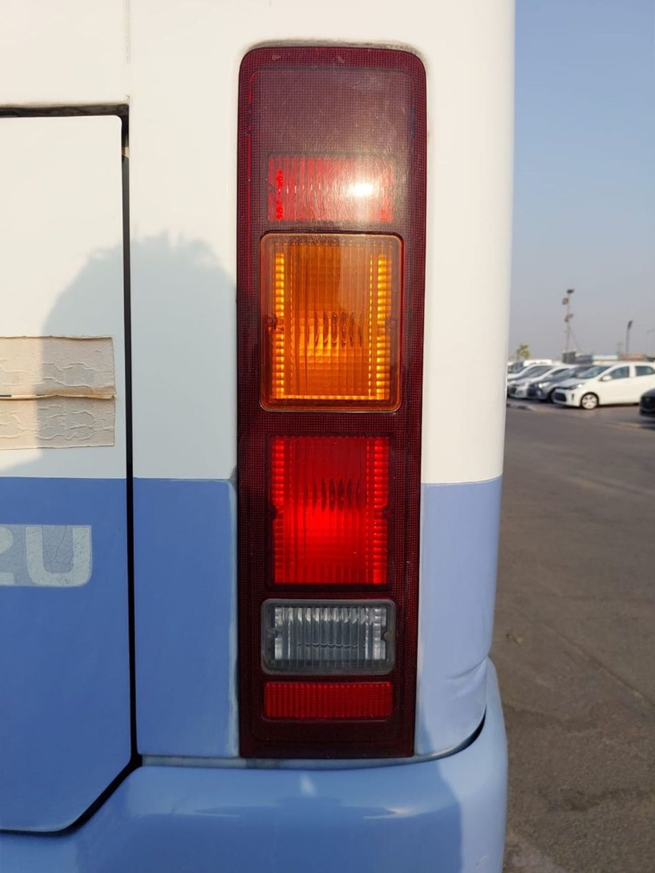 Isuzu Journey ISUZU JOURNEY BUS RHD 2000 MODEL 4.1 L DIESEL MANUAL(PM00136)