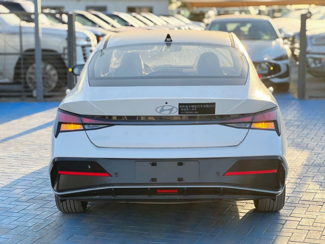 هيونداي إلانترا GL 1.6L