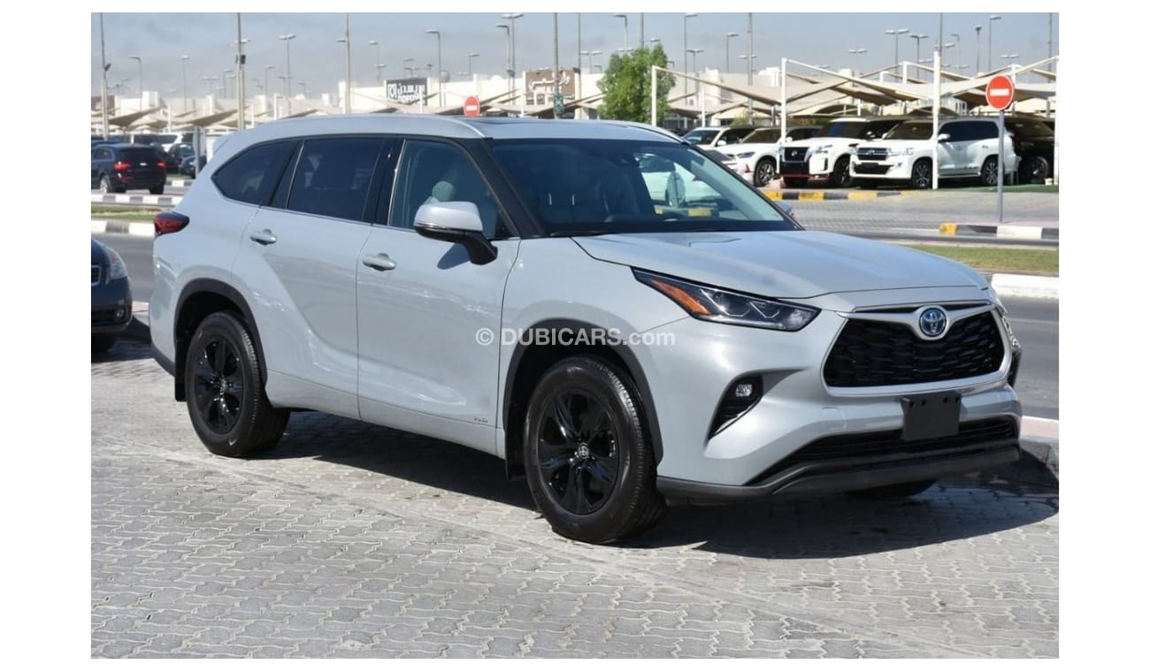 Used Toyota Highlander XLE HYBRID 4cyl 2022 CLEAN CAR WITH WARRANTY