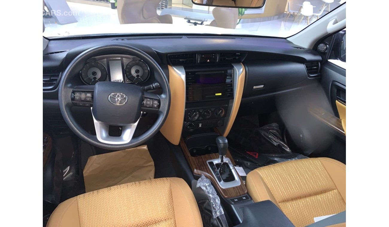 Toyota Fortuner V4 2.7