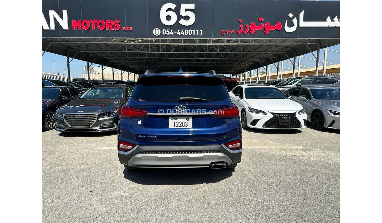 هيونداي سانتا في