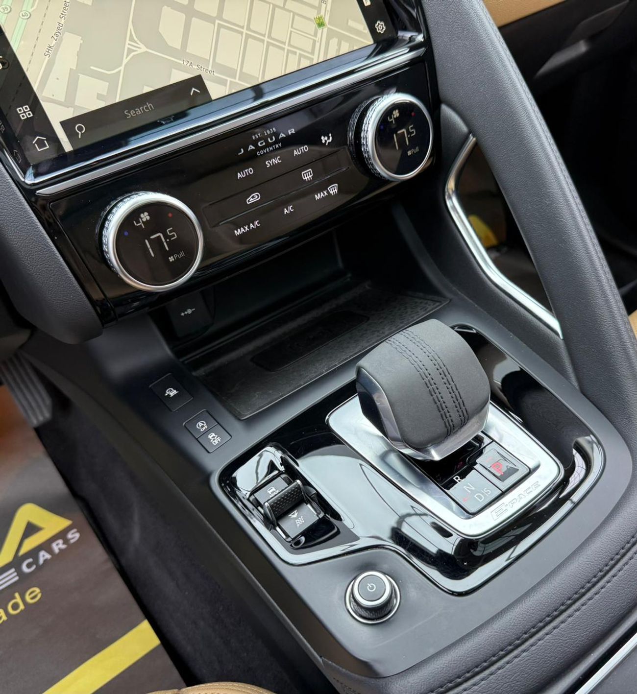 Jaguar E-PACE SE P200 2.0L 2021 Jaguar E-Pace SE P200, 2026 Jaguar Warranty, Full Jaguar Service History, Fully Lo