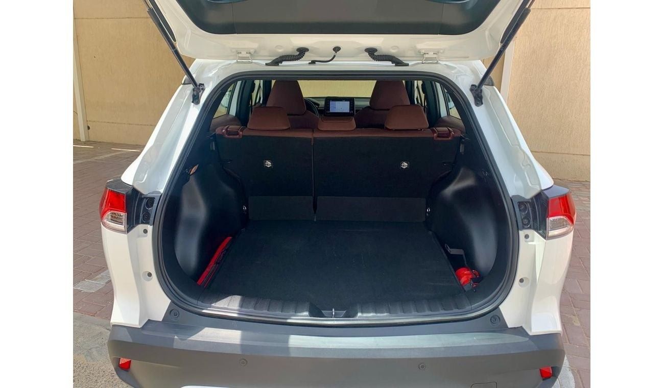 Toyota Corolla Cross TOYOTA Corolla Cross 2024 (1.8L Petrol ) GCC SPECS